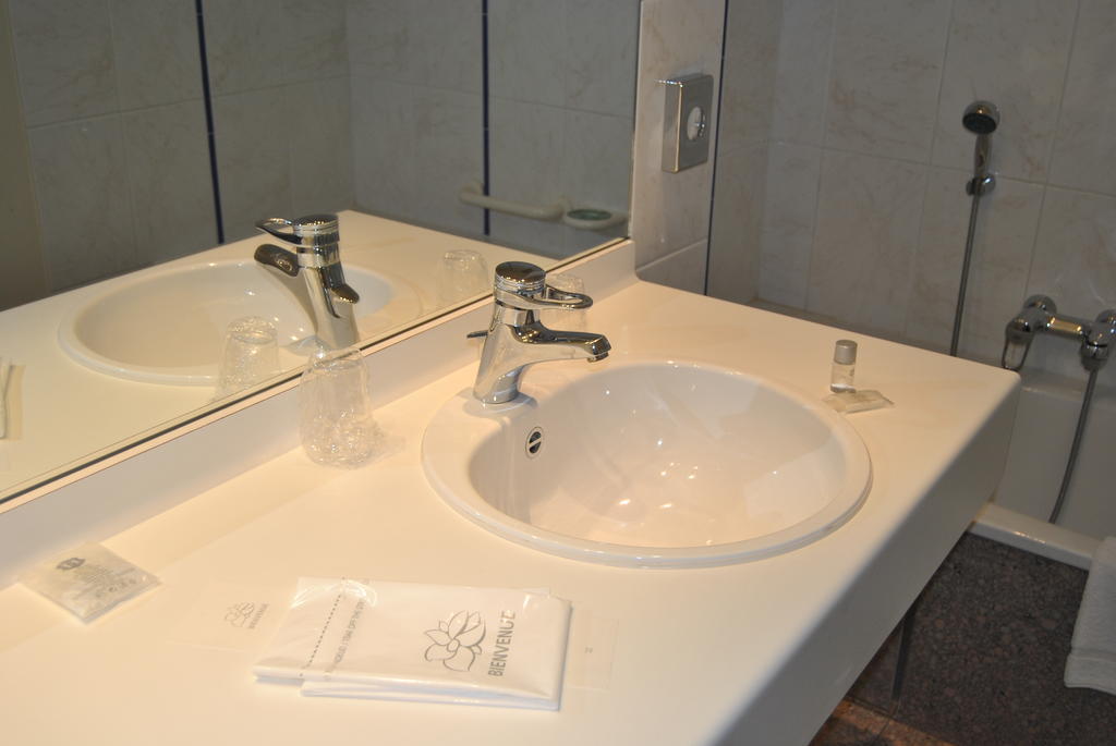 Greenpark Hotel Sint-Pieters-Leeuw Номер фото