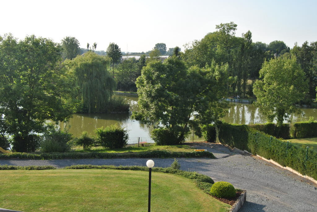 Greenpark Hotel Sint-Pieters-Leeuw Экстерьер фото