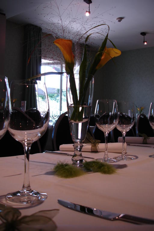 Greenpark Hotel Sint-Pieters-Leeuw Экстерьер фото