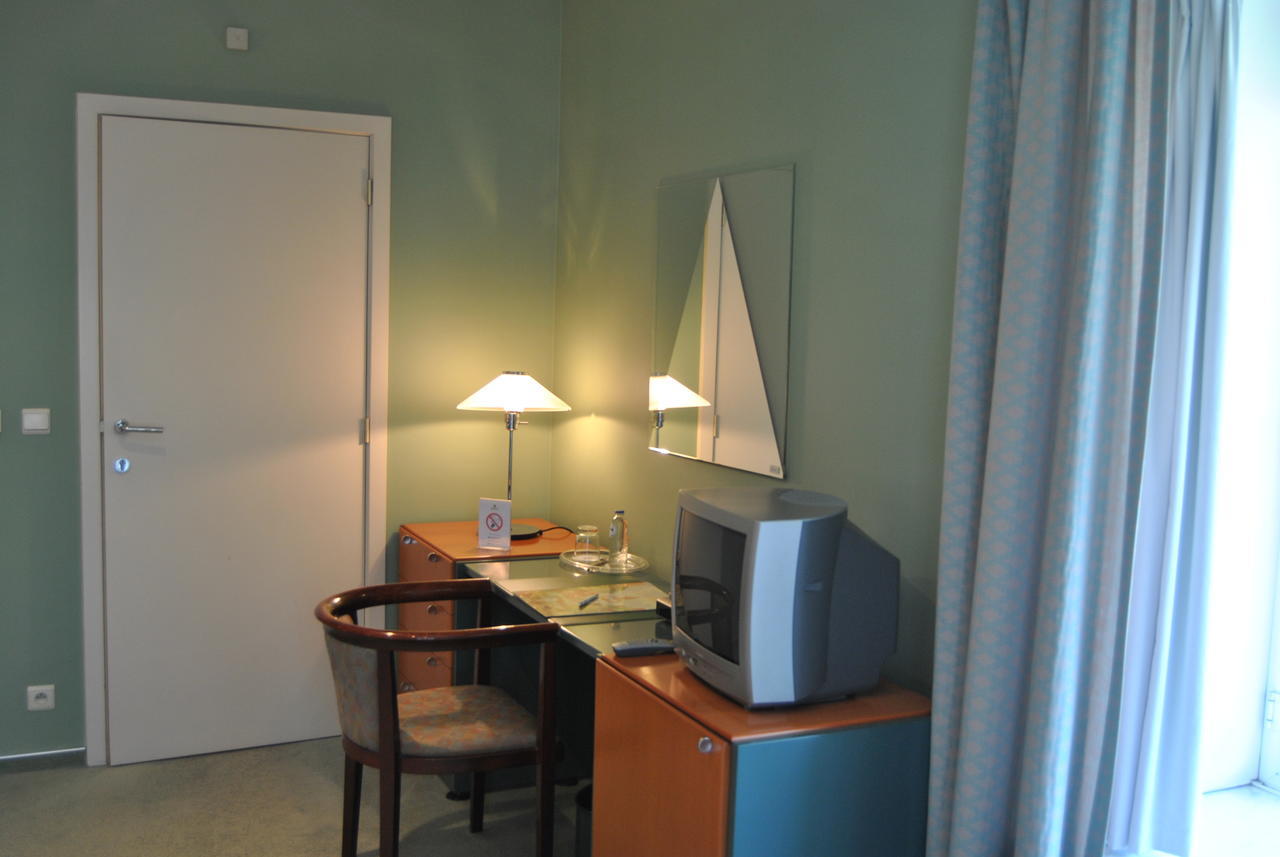 Greenpark Hotel Sint-Pieters-Leeuw Номер фото